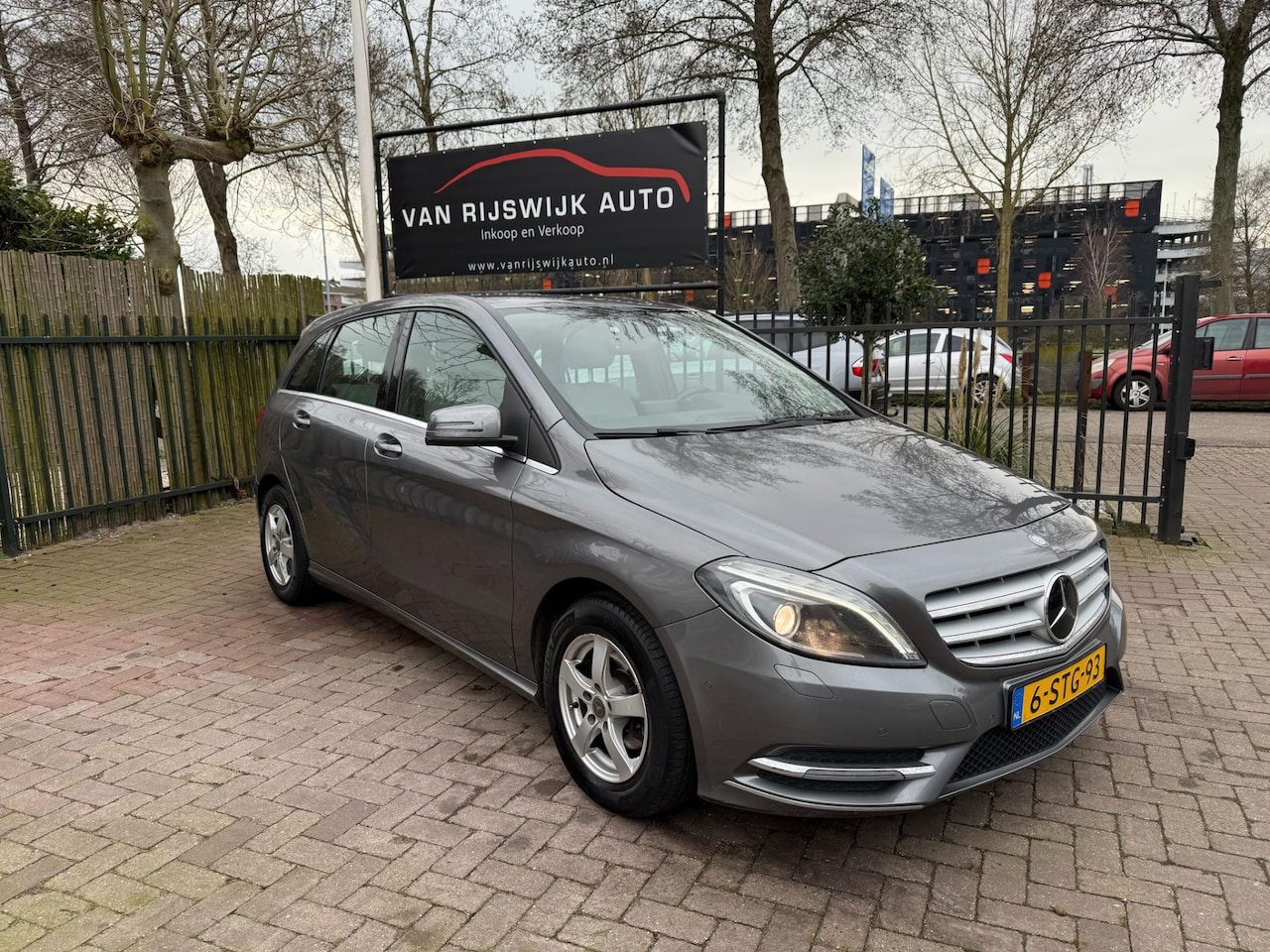 Mercedes-Benz B-klasse - 180 CDI 4690 NETTO Xenon Nav Cruise-con Clima - AutoWereld.nl