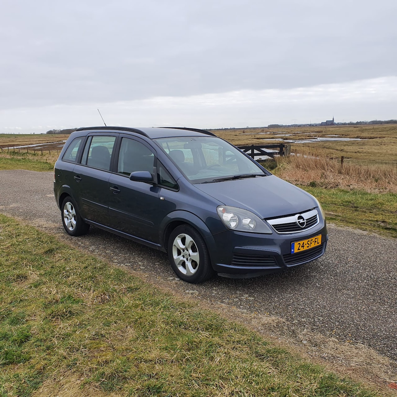 Opel Zafira - 2.2 Enjoy (7 persoons) Clima/Cruise - AutoWereld.nl