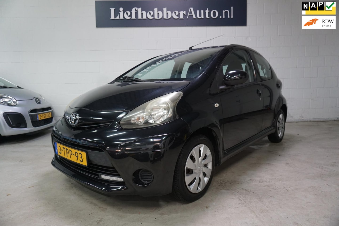 Toyota Aygo - 1.0 VVT-i Aspiration/Automaat/ 56 Dkm./ - AutoWereld.nl