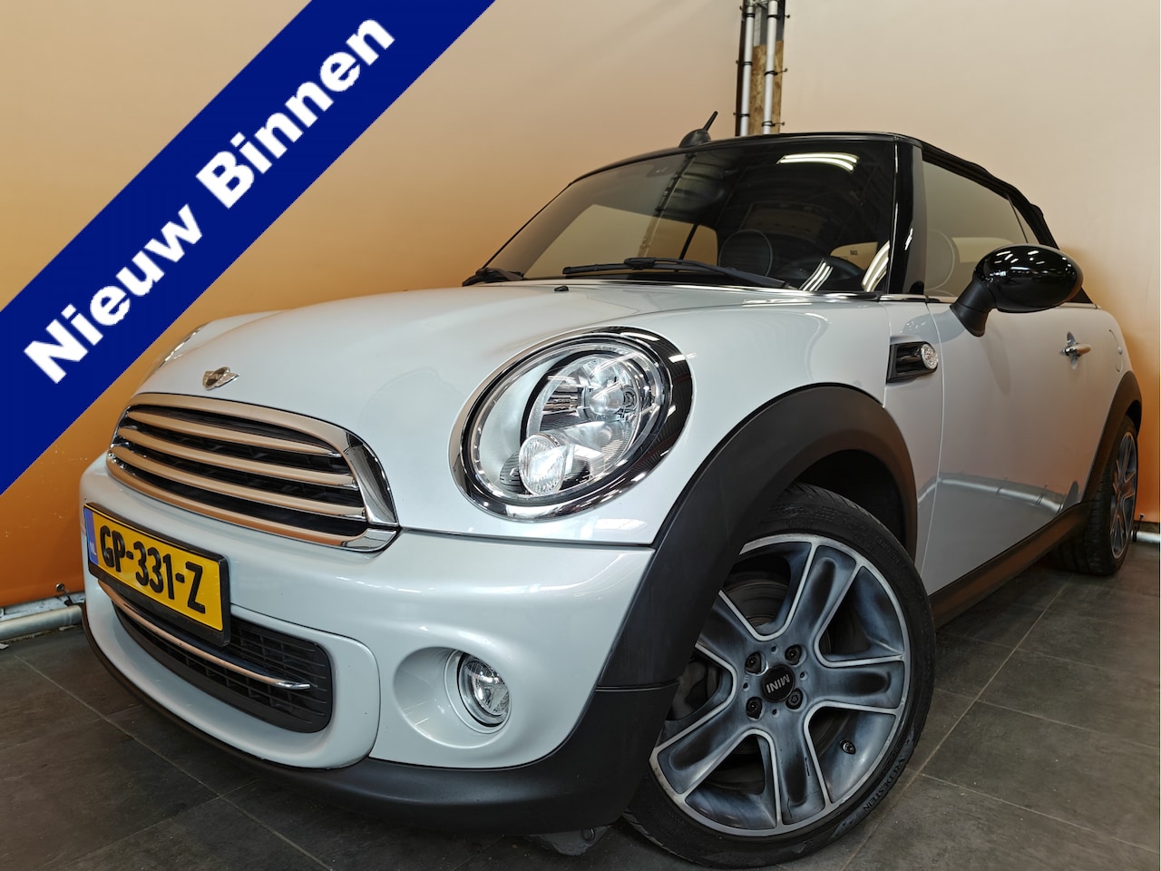 MINI Cabrio - Mini 1.6 Cooper Chili dealer onderhouden navigatie | leer - AutoWereld.nl