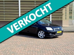 Toyota Avensis Wagon - 2.0 VVTi Linea Luna / Airco / Pdc / Trekhaak / Nap / Nieuwe Apk