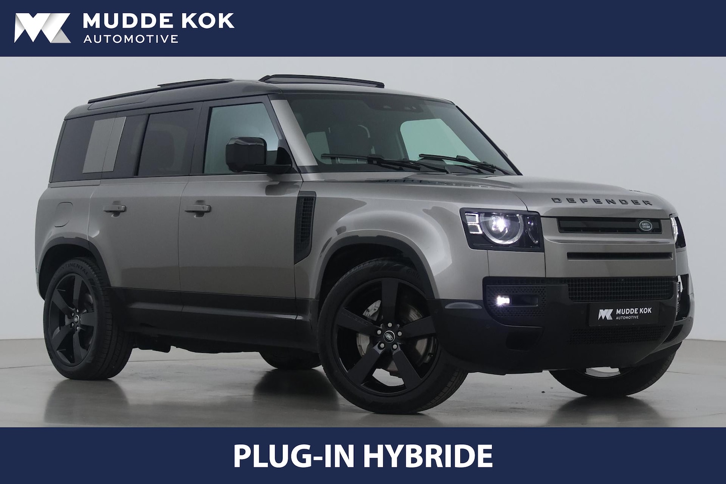 Land Rover Defender 110 - P300e X-Dynamic HSE | Black Pack | ACC | Panoramadak | 22 Inch | Trekhaak | Stoelverwarmin - AutoWereld.nl