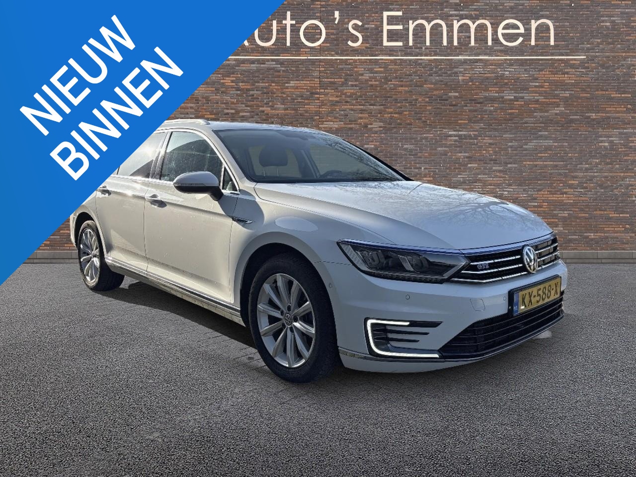 Volkswagen Passat Variant - 1.4 TSI GTE ECC PANODAK VIRTUAL LED NAVIGATIE - AutoWereld.nl