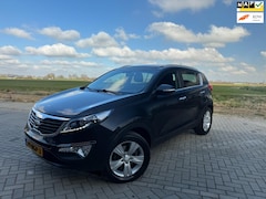 Kia Sportage - 2.0 X-ecutive Plus Pack 2010 Automaat Airco Clima Trekhaak Panorama dak Cruise control