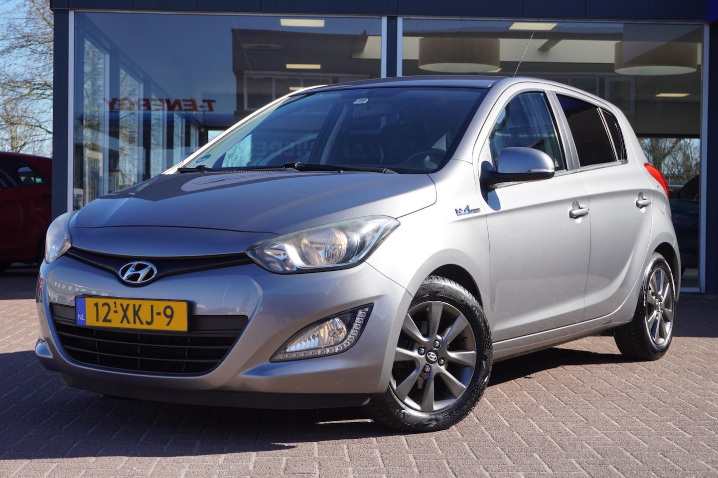 Hyundai i20 - 1.2i i-Motion 5deurs | Airco | Elek. pakket | 89.000km | LM velgen | Inruil mogelijk - AutoWereld.nl