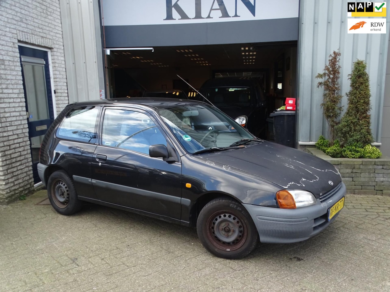 Toyota Starlet - 1.3-16V|AIRCO|ELEKTRISCHE RAMEN - AutoWereld.nl