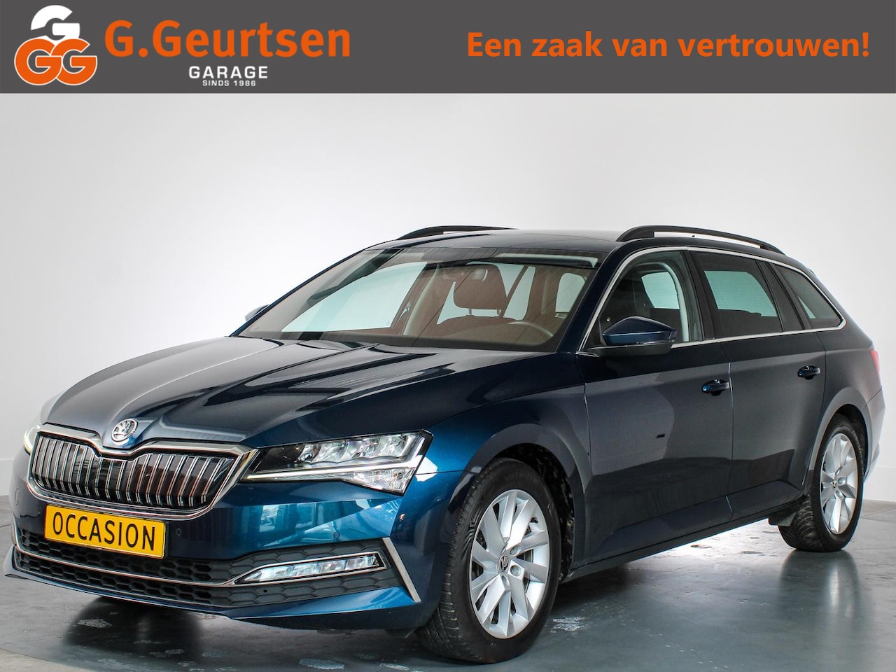 Skoda Superb Combi - 1.4 TSI iV Business Edition 1.4 TSI iV Business Edition, PHEV, LED, Cruise Control, Navigatie, Apple Carplay, Android - AutoWereld.nl