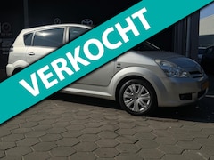 Toyota Corolla Verso - 1.8 VVT-i Sol - Lage km - N.a.p - Airco/Clima - Trekhaak