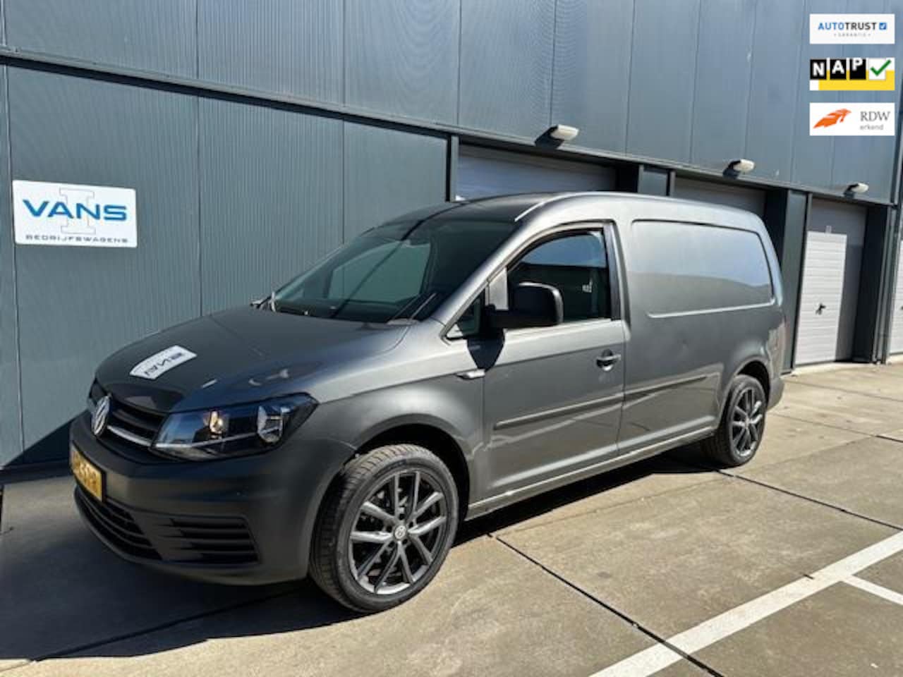 Volkswagen Caddy Maxi - 2.0 TDI L2H1 BMT Trendline - AutoWereld.nl