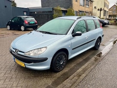 Peugeot 206 SW - 1.4 X-line - Nieuwe APK