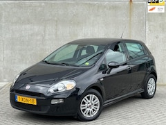 Fiat Punto Evo - 0.9 TwinAir 74KW 5DR 2014 Zwart LEES TEKST