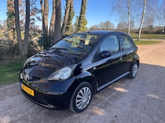 Toyota Aygo - 1.0-12V +