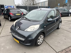 Peugeot 107 - 1.0-12V XS - Trekhaak - Airco - Elek ramen