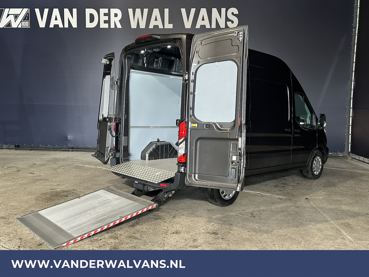 Ford Transit - 2.0 TDCI 130pk L2H2 *Laadklep* Euro6 Airco | Camera | Apple Carplay | Android Auto Cruisec - AutoWereld.nl