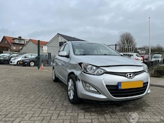 Hyundai i20 - I-20 1.2i i-Deal - 49.017KM