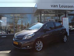 Toyota Yaris - 1.3 VVT-i Dynamic KEYLESS CRUISE CLIMA TREKHAAK LM-VELGEN CAMERA EL-RAMEN