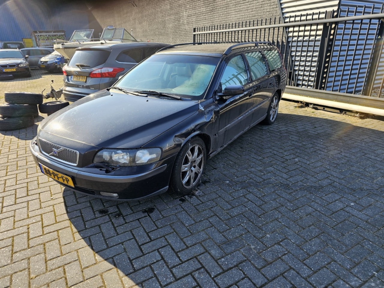 Volvo V70 - 2.4 D5 Gtr. Bl.S.Ed. - AutoWereld.nl