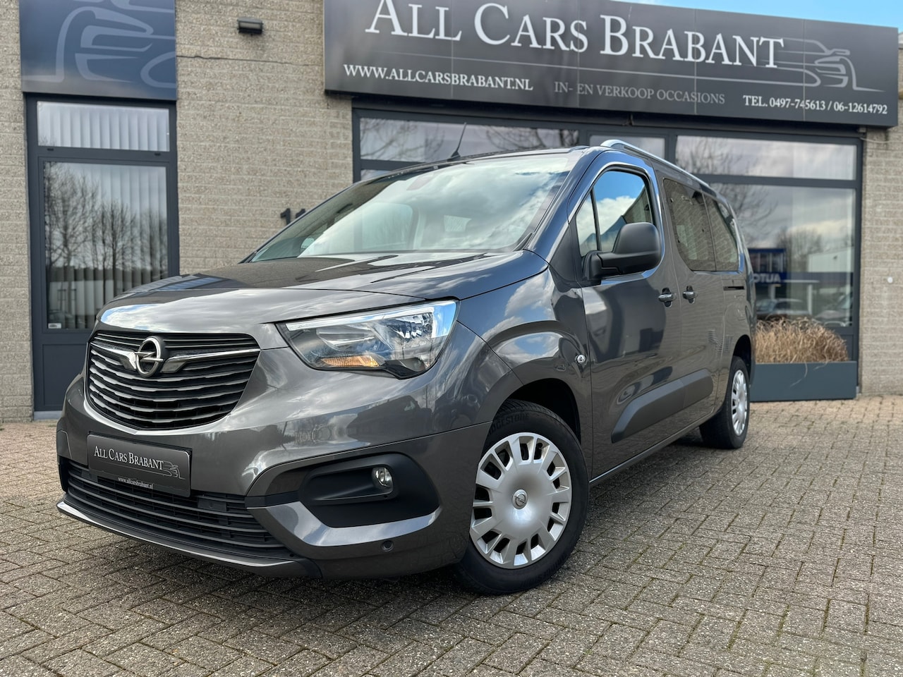 Opel Combo Tour - 1.2 Turbo L2H1 Edition 7p / automaat/ navi/ camera - AutoWereld.nl