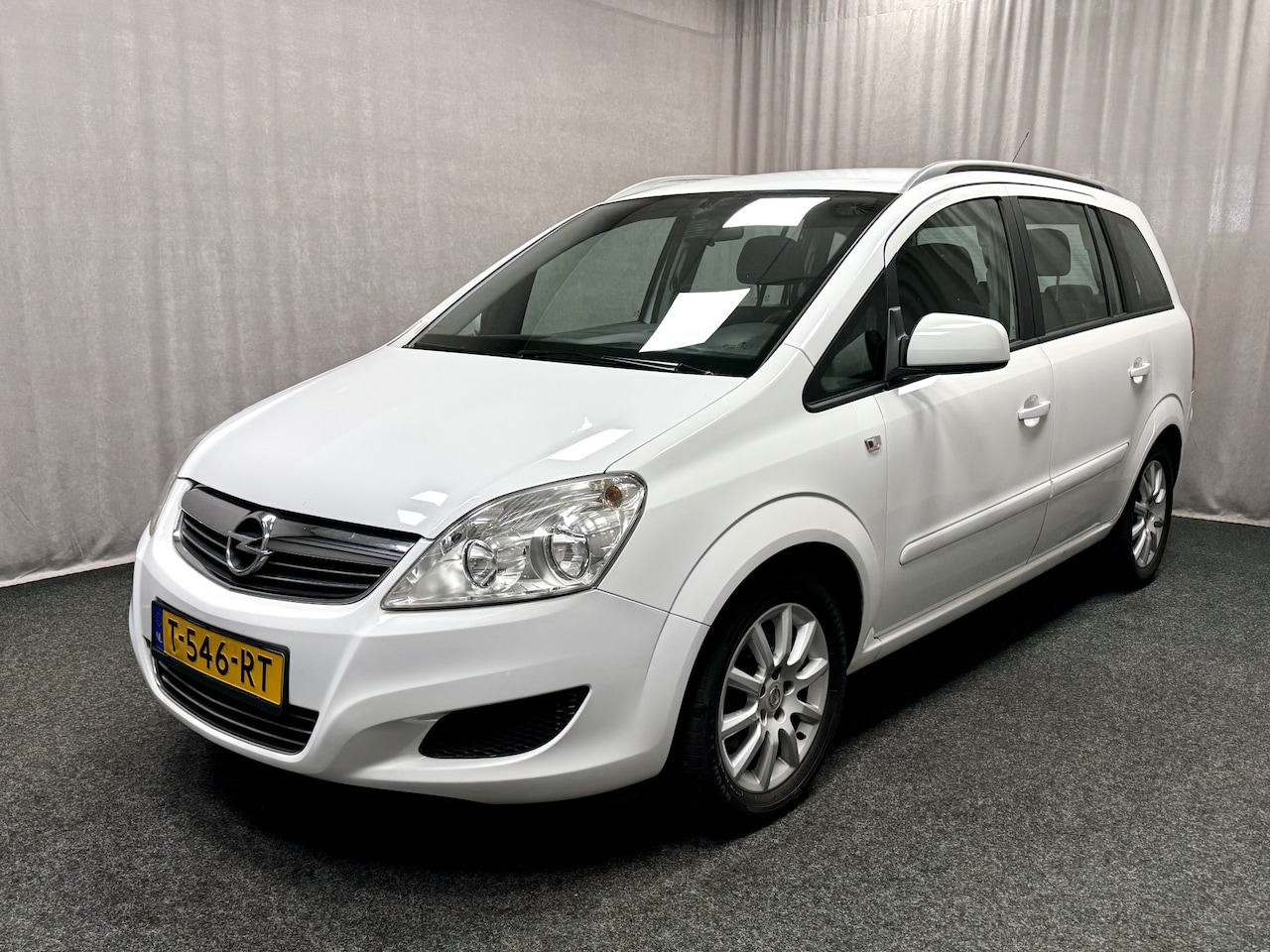 Opel Zafira - 1.8 Cosmo | 7 pers. | Airco | - AutoWereld.nl