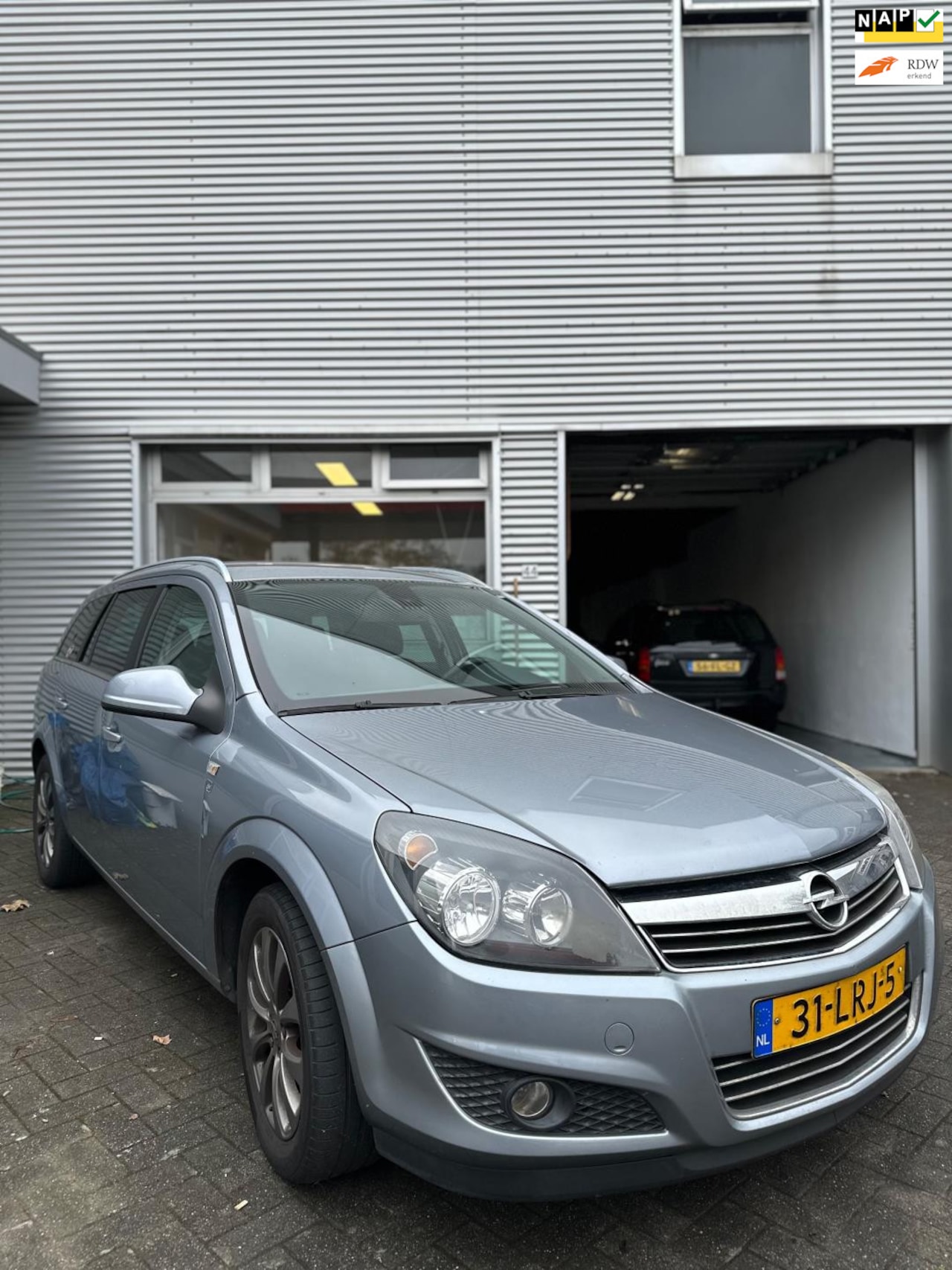 Opel Astra Wagon - 1.6 Cosmo EERSTE EIGENAAR - AutoWereld.nl