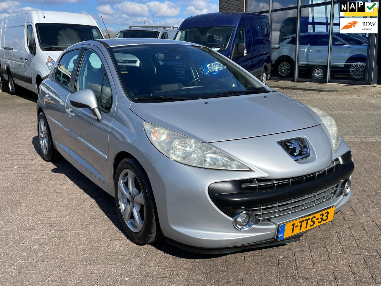 Peugeot 207 - 1.6 VTi Sublime 1.6 VTi Sublime, 5drs, Cruise, Mooie km! - AutoWereld.nl