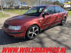 Volkswagen Passat - 1.8-5V Turbo Trendline