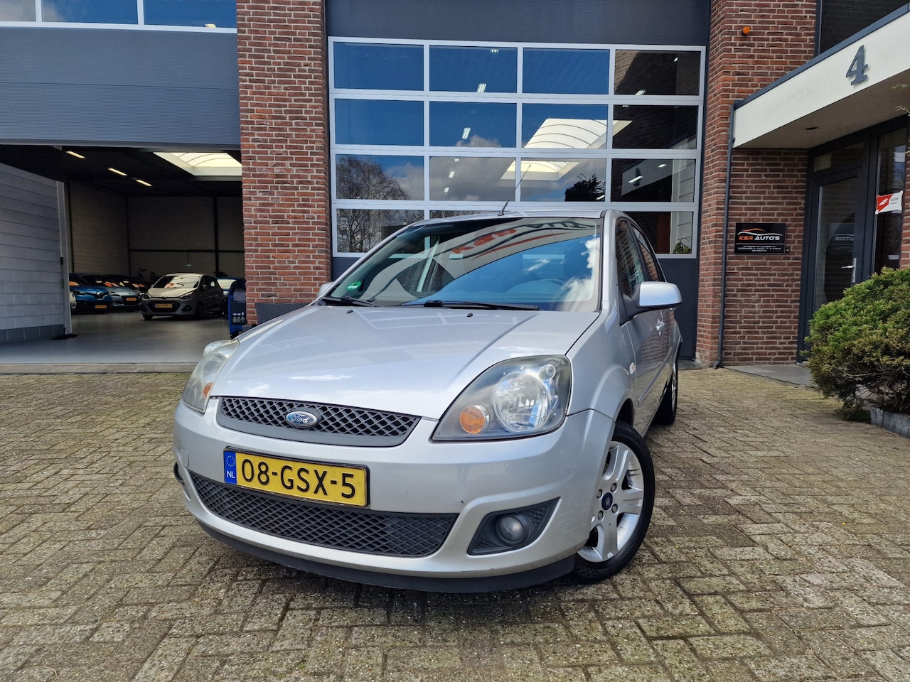 Ford Fiesta - 1.4-16V Futura XL|5drs|Clima|Parksensor|Apk - AutoWereld.nl