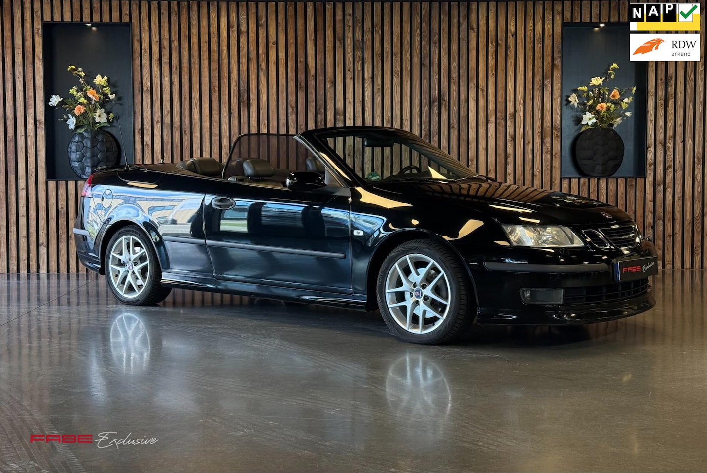 Saab 9-3 Cabrio - 2.0T Aero/Xenon/Stoelverwarming/Navi/Climate/PDC/ - AutoWereld.nl