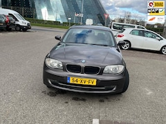 BMW 1-serie - 116i Business Line