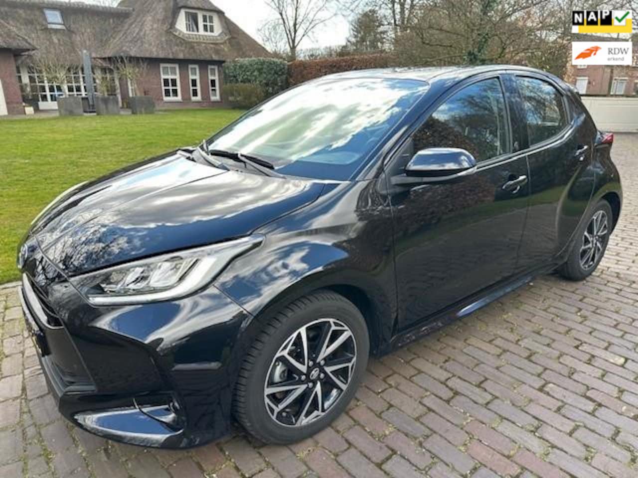 Toyota Yaris - 1.5 Hybrid Dynamic 2023 - AutoWereld.nl