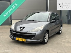 Peugeot 206 - 1.1 XR NIEUWE APK