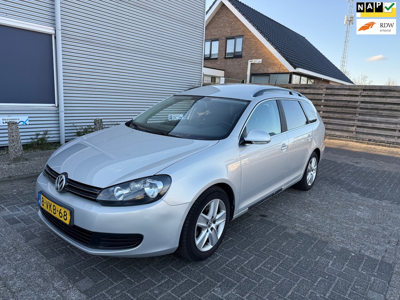 Volkswagen Golf Variant - 2.0 TDI Comfortline automaat Clima Bj:2010 NAP! - AutoWereld.nl