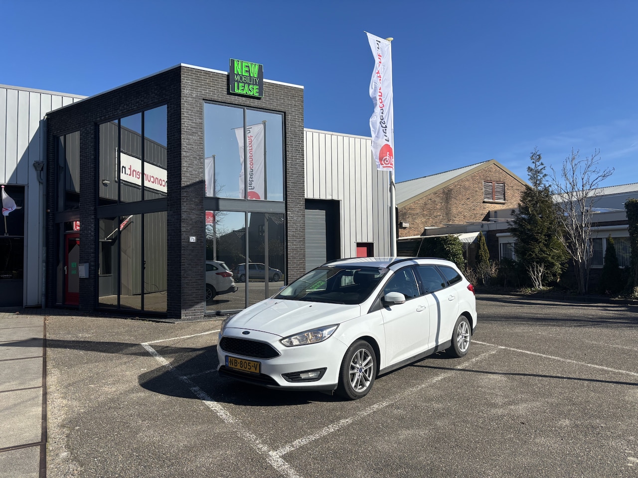 Ford Focus Wagon - 1.5 TDCI Trend Lease Edition EX Btw EX BPM - AutoWereld.nl