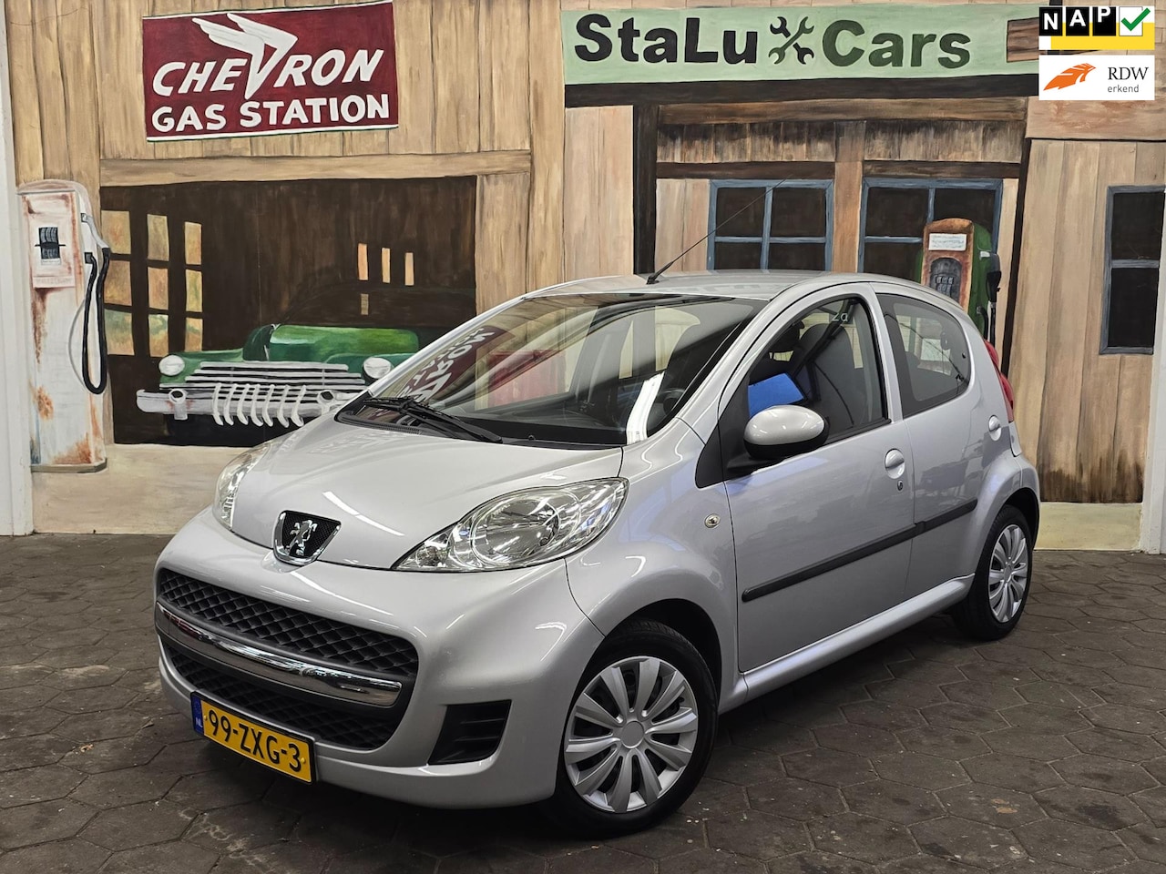 Peugeot 107 - 1.0-12V XR/AIRCO/5-DEURS/APK 11-2025/BOEKJES/ - AutoWereld.nl