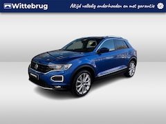 Volkswagen T-Roc - 1.5 TSI Sport / 18 Inch / Full Led / Virtual cockpit / Zwenkbare trekhaak / 150PK