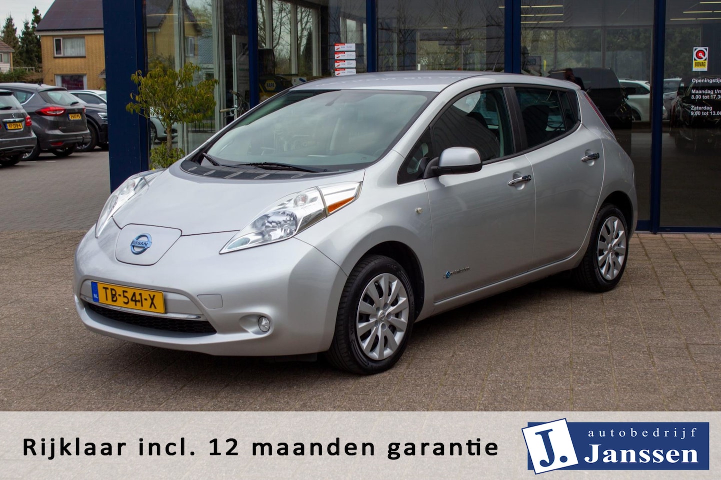 Nissan LEAF - Visia 24 kWh |Prijs rijklaar incl 12 mnd garantie|Camera Keyless entry Stoel/Stuurverwarmi - AutoWereld.nl