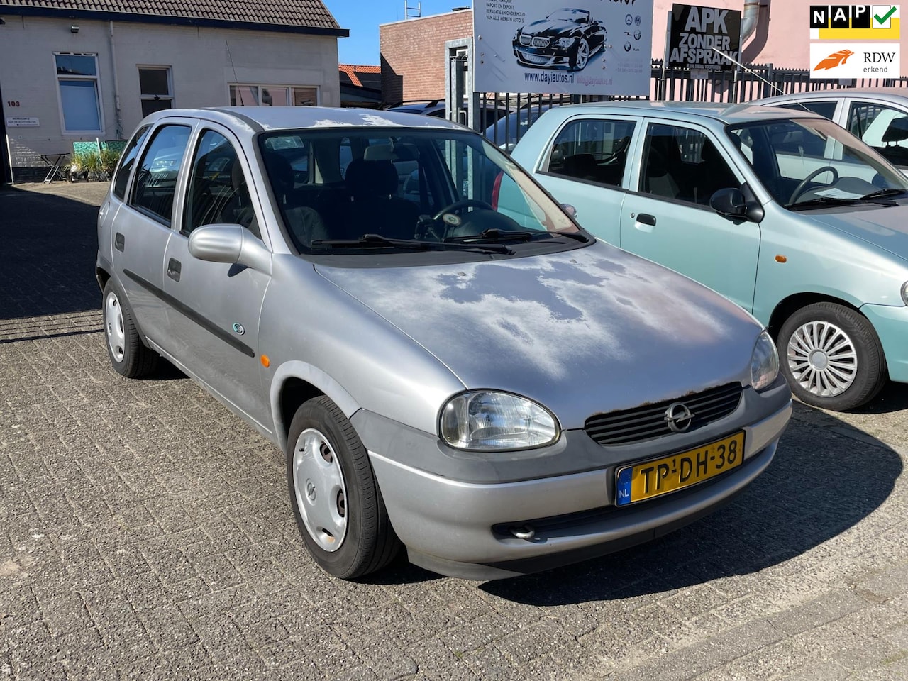 Opel Corsa - 1.4i Strada INRUILER, 2E EIG AFK, GEEN IMPORT, NAP! - AutoWereld.nl