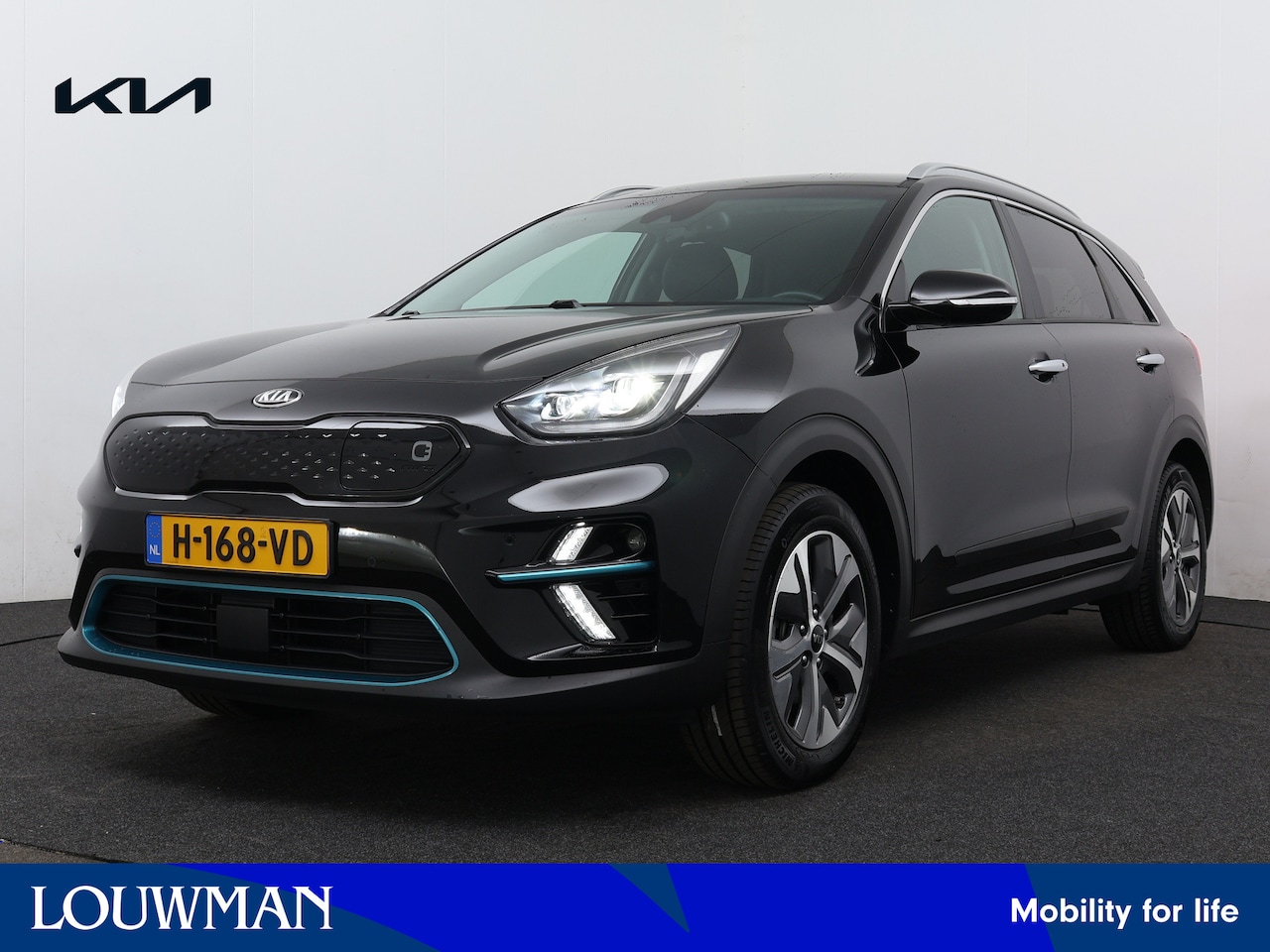 Kia e-Niro - ExecutiveLine 64 kWh | Leder | Navigatie | Stoel en stuurwiel verwarmd | Parkeersensoren | - AutoWereld.nl