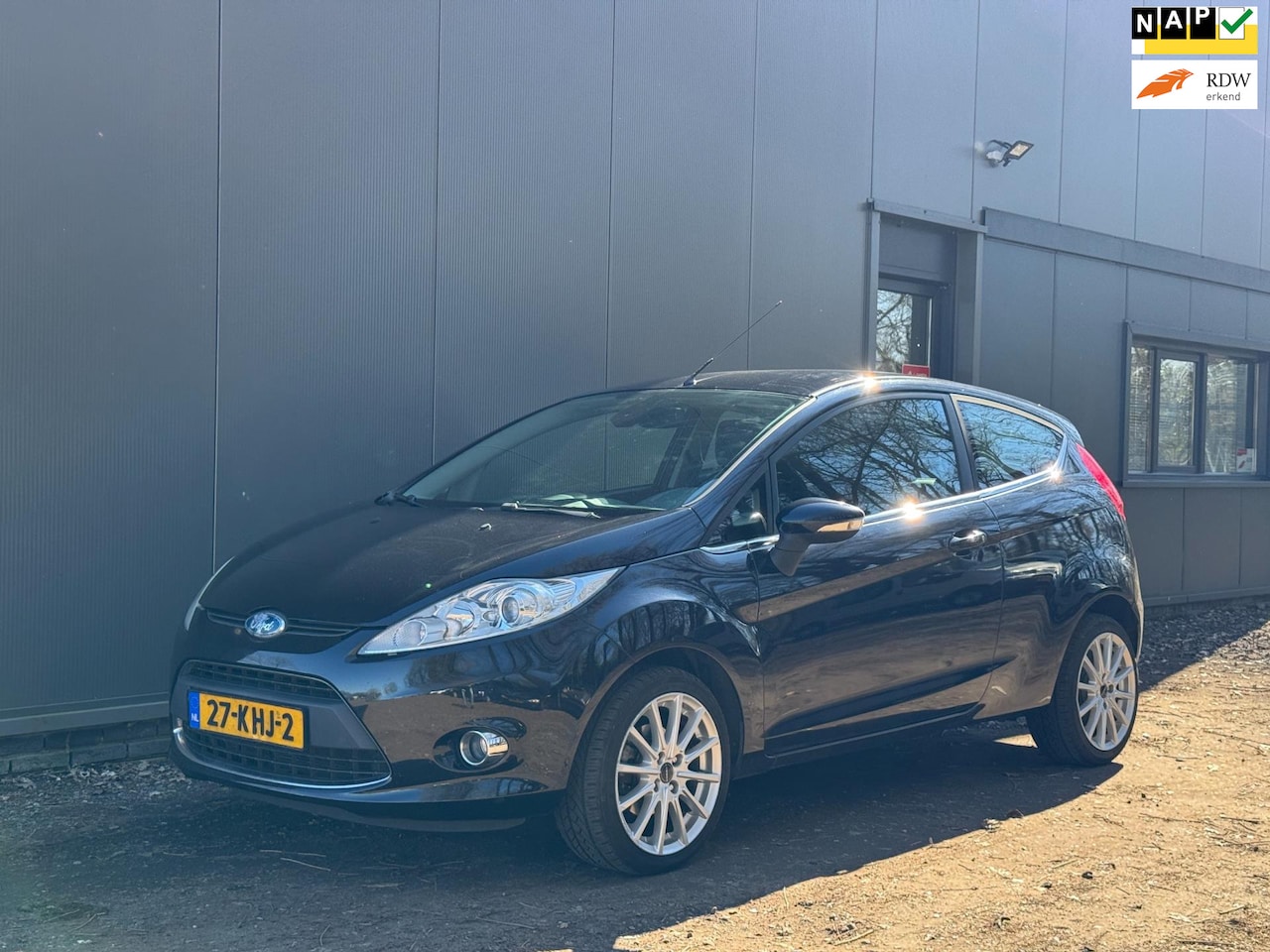 Ford Fiesta - 1.25 Titanium CLIMA|CRUISE|PARK.S|LM|APK|NAP| - AutoWereld.nl