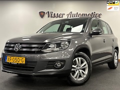 Volkswagen Tiguan - 1.4 TSI Comfort&Design Edition*Cruise Control*Navi*Stoelverwarming*Airco*Trekhaak*PDC