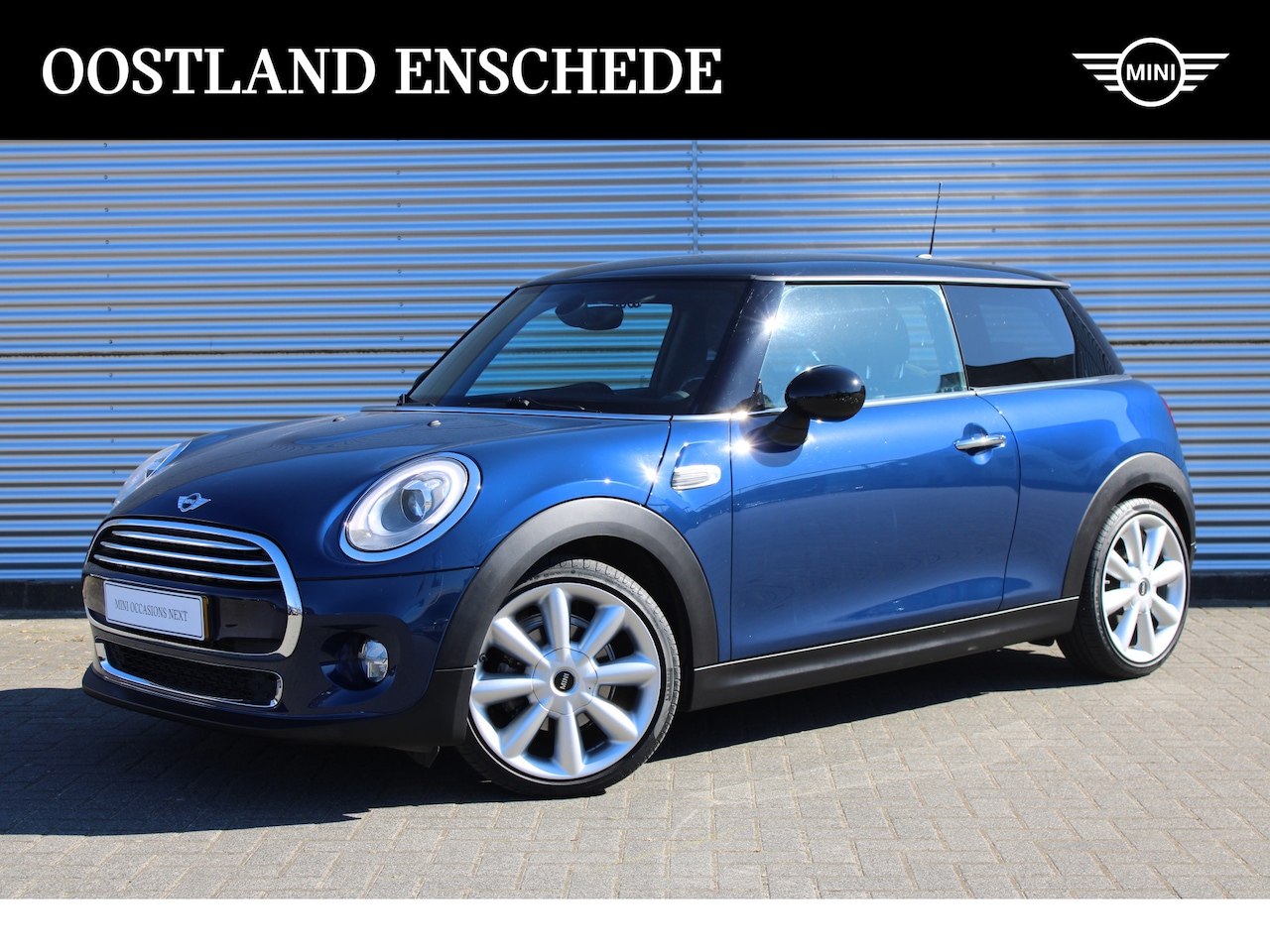 MINI Cooper - Hatchback Chili Automaat / Comfortstoelen / PDC achter / Cruise Control / LED / Navigatie - AutoWereld.nl