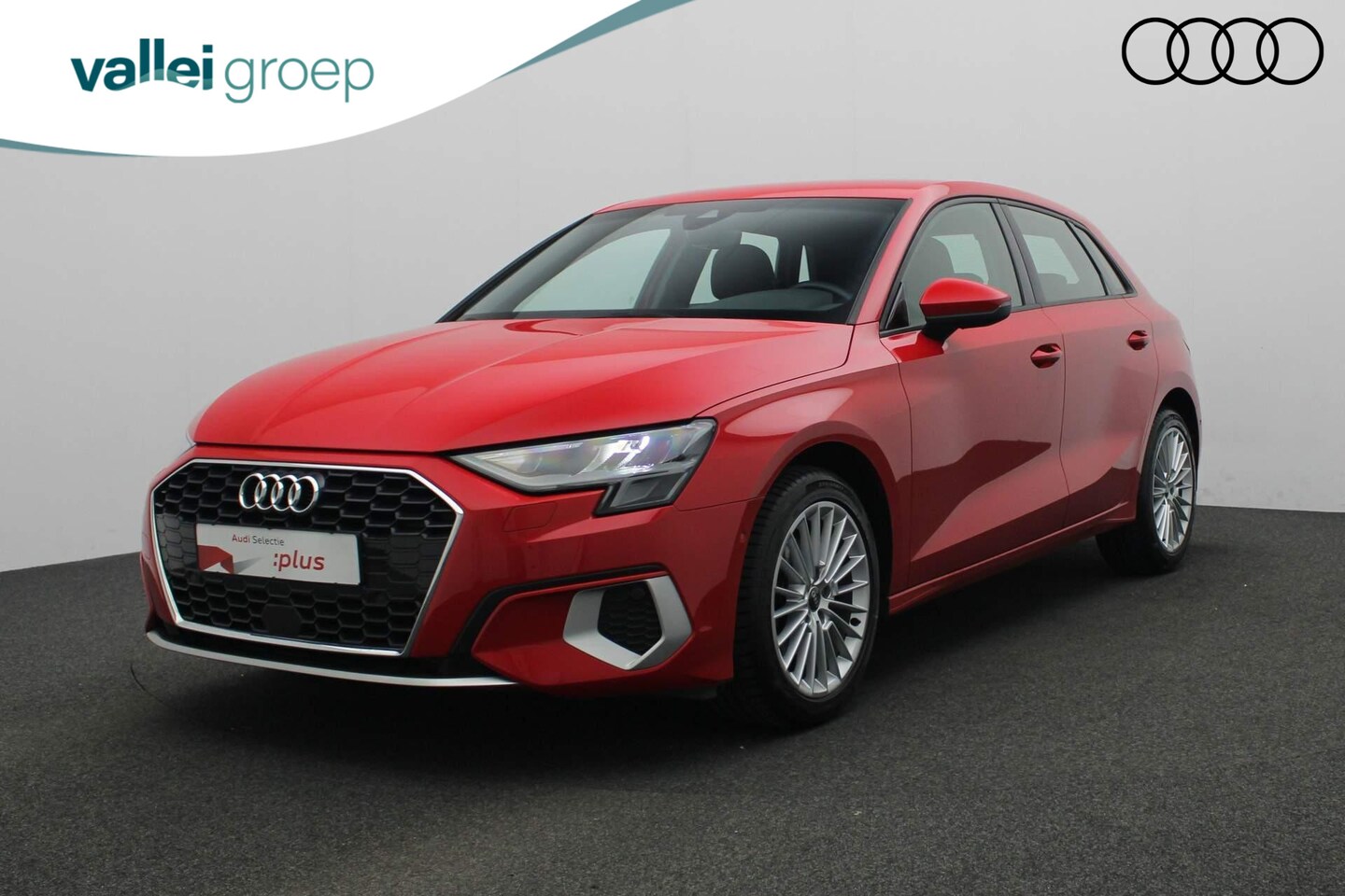 Audi A3 Sportback - 30 TFSI 110PK S-tronic Advanced edition | Navi | Parkeersensoren voor/achter | ACC | Apple - AutoWereld.nl