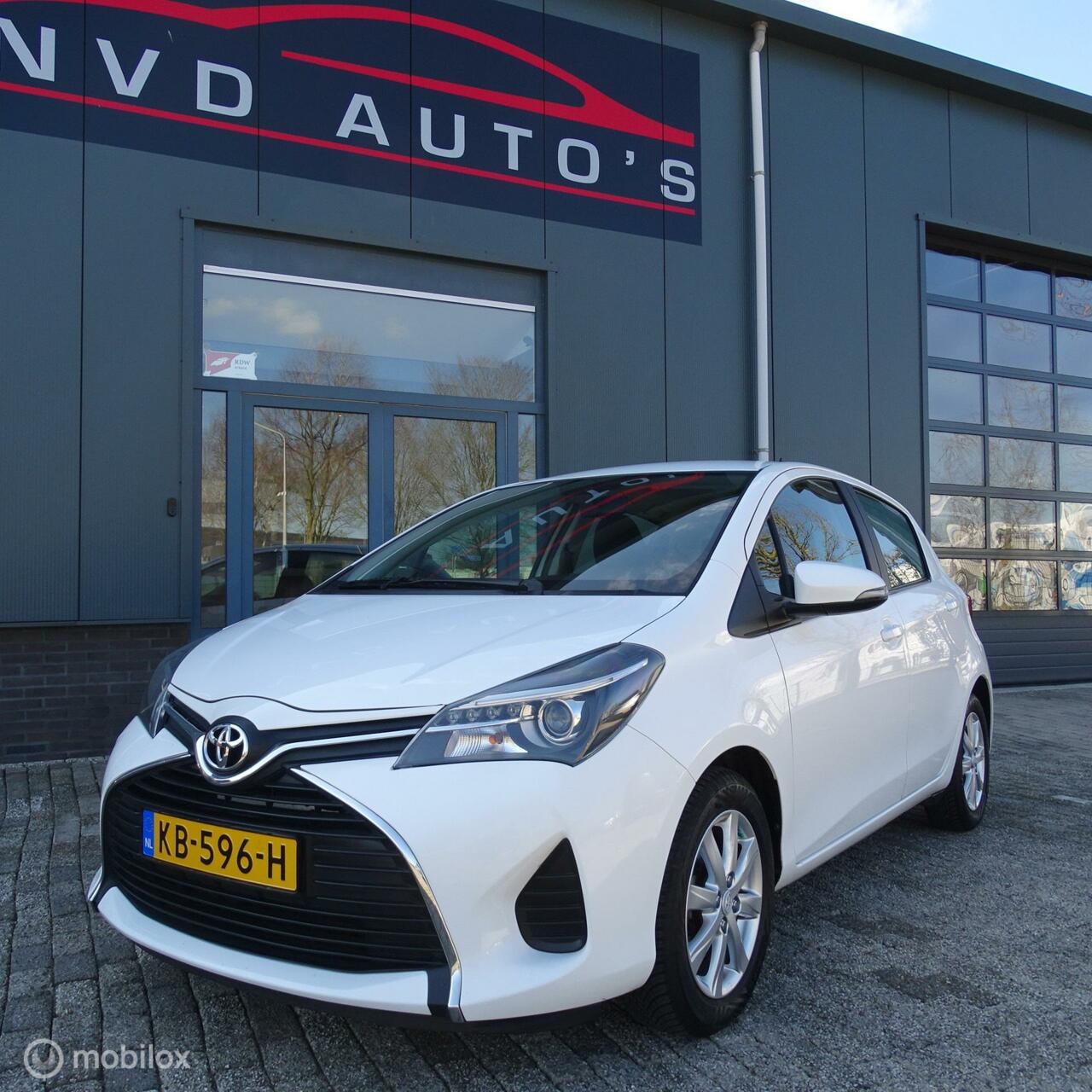 Toyota Yaris - 1.0 VVT-i Aspiration 1.0 VVT-i Aspiration - AutoWereld.nl