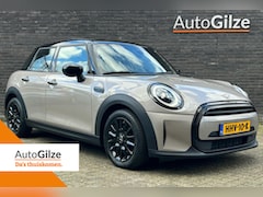 MINI Cooper - 1.5 Essential l Panorama l Sfeer l Stoelverwarming l Camera l