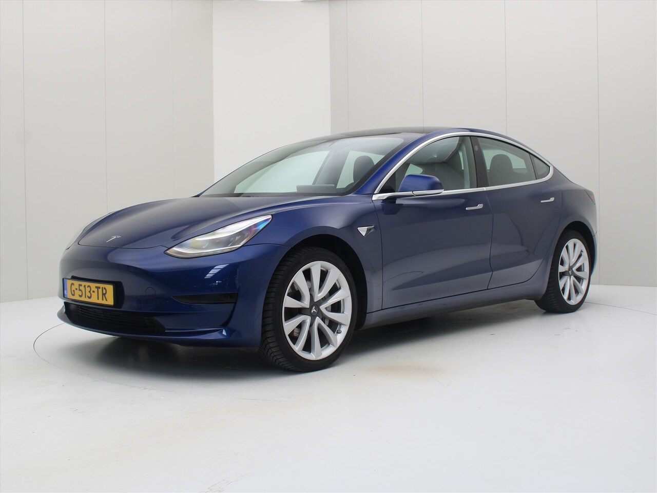 Tesla Model 3 - Standard RWD Plus [ AUTOPILOT+19" LMV+60 kWh+PREMIUM AUDIO ] - AutoWereld.nl