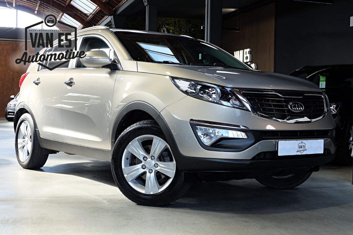 Kia Sportage - 2.0 X-ecutive Plus Pack / Navi / Onderhouden / NL'se auto - AutoWereld.nl