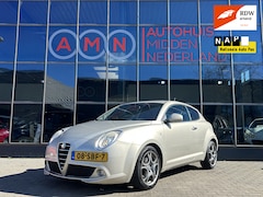 Alfa Romeo MiTo - 1.3 JTDm ECO Essential Export prijsElekpakket, Airco, Trekhaak