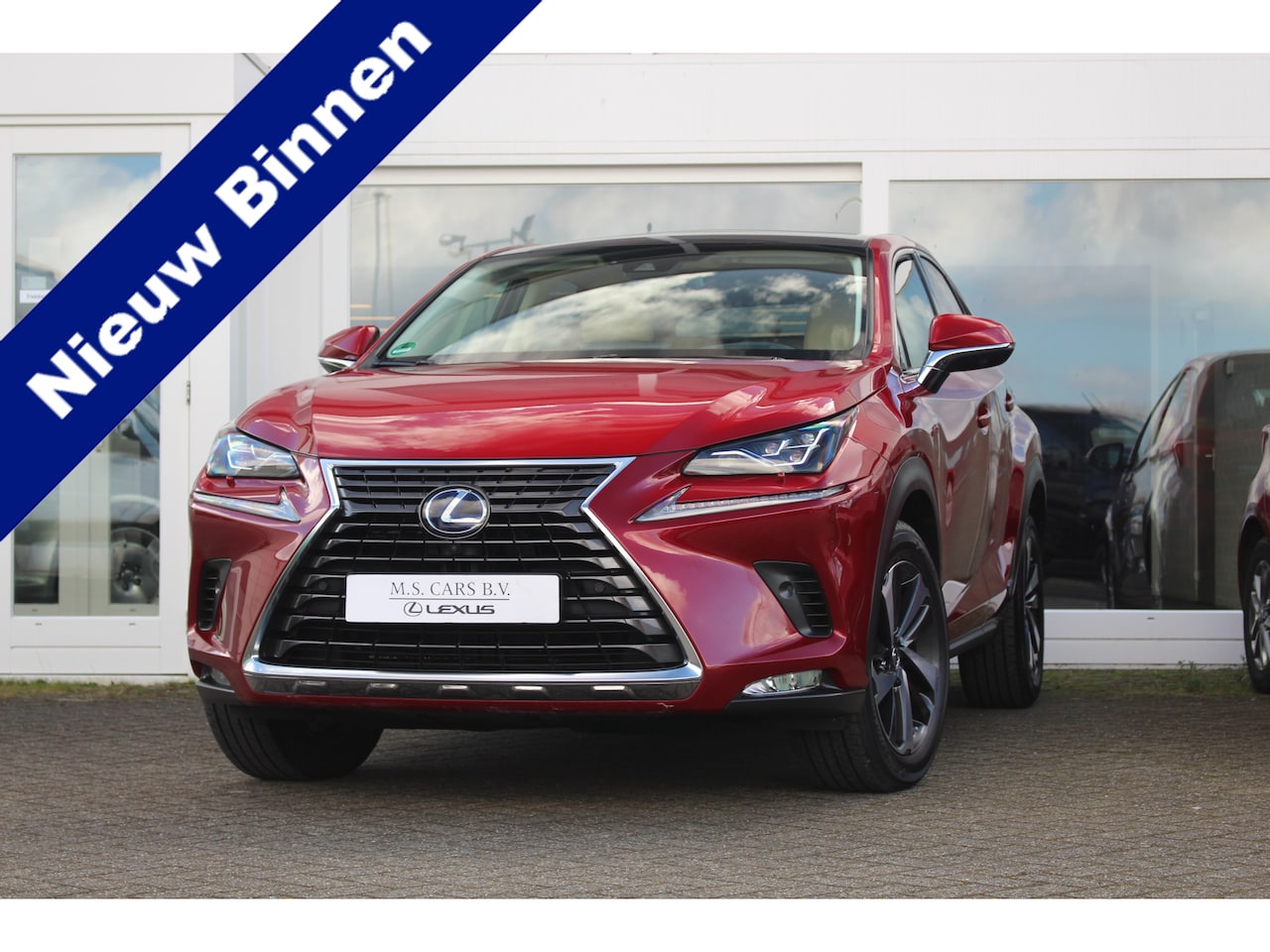 Lexus NX - 300h AWD Hybride President Line I Pano I Mark Lev. I AppleCarplay - AutoWereld.nl