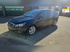 Peugeot 308 SW - 1.2 PureTech 2017/AIRCO/NAVI/PANO