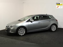 Opel Astra - 1.4 Turbo Cosmo|Executive |Audio-navigatie full map|Cruise|park sensor||Trekhaak|Nwe APK|G